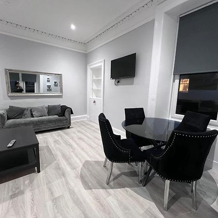 Lovely 4 Bedroom 2Nd Floor Walk Up Apartment Edinburgh Exterior photo